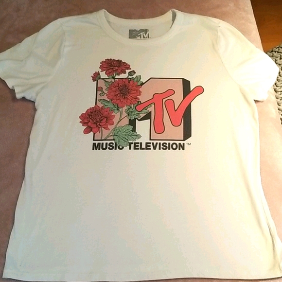 MTV Tops - MTV Floral Tshirt
